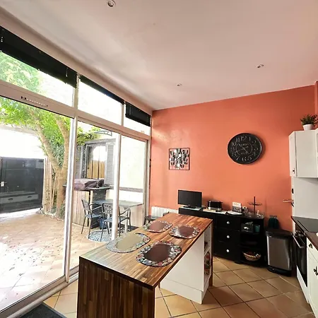 Holiday home - Maison T4 A Deux Pas De La - 6 Pers *